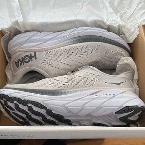 Hoka Clifton 8